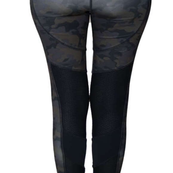 Green Camouflage workout legging - Picture 3 of 8